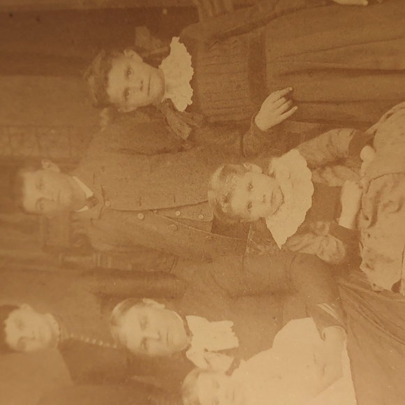 Antique Family Style Photo Cabinet Card Photos - Picture 6 of 7